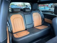 Land Rover Defender X MHEV 42