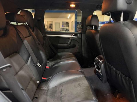 Porsche Cayenne 4.8 GTS SUV 5dr Petrol Tiptronic S AWD (332 g/km, 405 bhp) 32