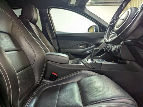 Jaguar E-Pace 2.0 E-PACE R-Dynamic S AWD AUTO 4WD 5dr 30