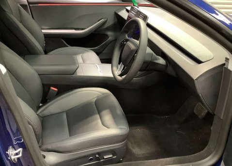 Tesla Model 3 Saloon 4dr Electric Auto RWD (208 ps) 10