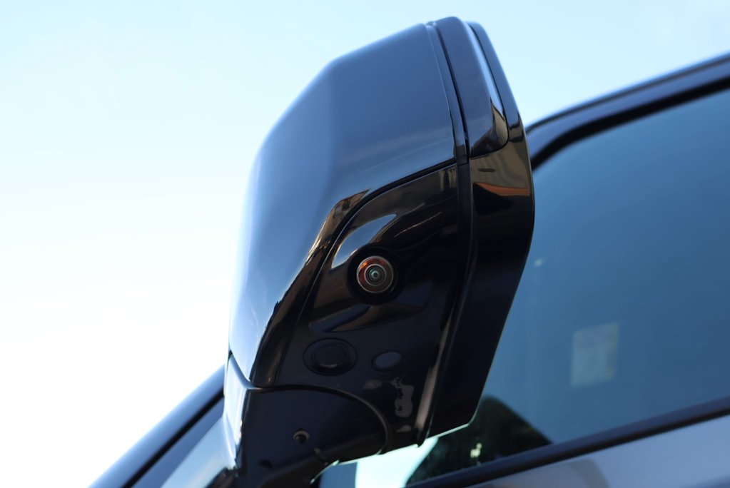 Land Rover Defender 90 X-DYNAMIC SE MHEV STYLED BY SEEKER UK 350 BHP UPGRADE  12