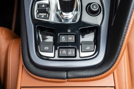 Jaguar F-Type V8 R 30