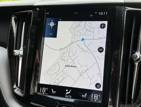 Volvo XC60 2.0 XC60 R-Design B5 MHEV Auto 5dr 17