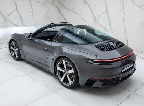Porsche 911 Targa 4 (992) 15