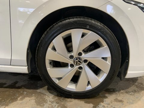 Volkswagen Golf STYLE TSI 24