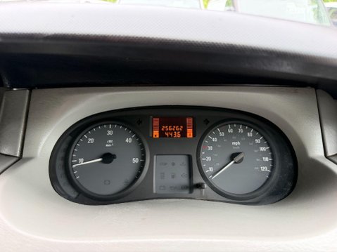 Vauxhall Vivaro 2.0 2900 CDTi Panel Van 4dr Diesel Manual FWD L3 (224 g/km, 89 bhp) 19