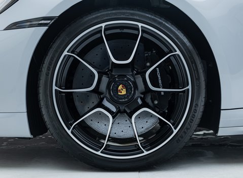 Porsche 911 Turbo S Cabriolet (992) 34