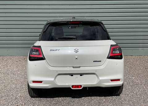 Suzuki Swift Motion 1.2 Mild Hybrid 11