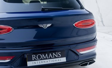 Bentley Bentayga V8 First Edition LHD 45