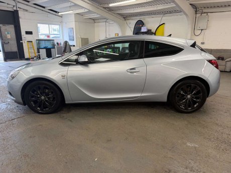 Vauxhall Astra GTC 1.4T 16V SRi Euro 5 (s/s) 3dr 5