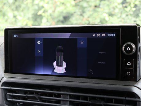 Peugeot Expert Expert 100kW 75kWh Professional Van Auto 24
