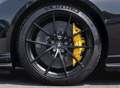 Ferrari 812 Superfast 10