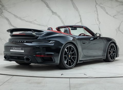 Porsche 911 Turbo S CABRIOLET (992) 9