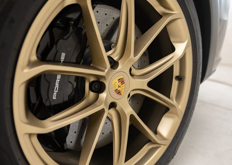 Porsche Cayenne TURBO E-HYBRID COUPE WITH GT PACKAGE 