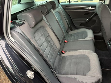Volkswagen Golf 2.0 TDI BlueMotion Tech GT DSG Euro 5 (s/s) 5dr 22