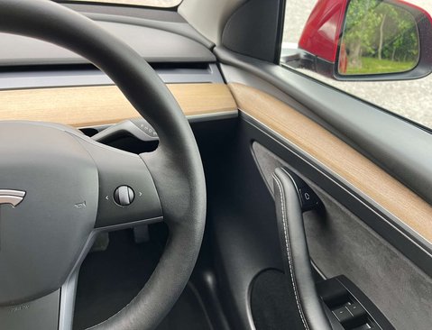 Tesla Model Y ModeL Y Long Range AWD 4WD 5dr 28