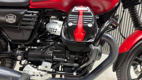 Moto Guzzi V7 750 STONE 2020 ONLY 7K MOT 9/27 CAFE RACER BOBBER 9