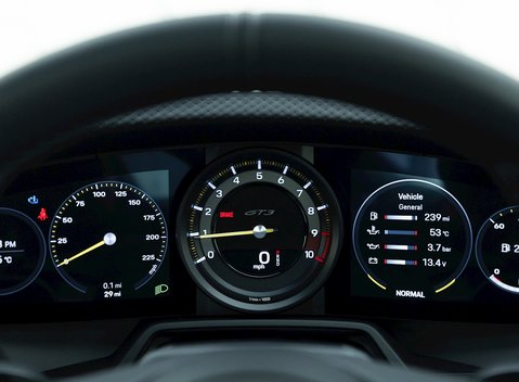 Porsche 911 (992) GT3 Touring 14