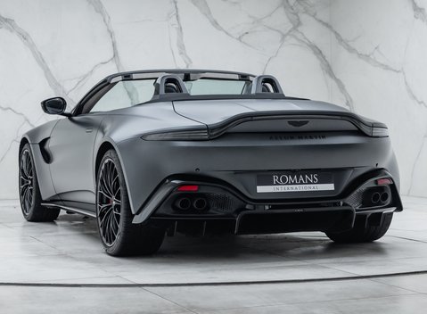Aston Martin V8 Vantage ROADSTER 13