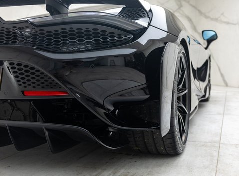 McLaren 765LT 44