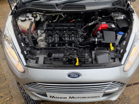 Ford Fiesta TITANIUM - AUTOMATIC 9