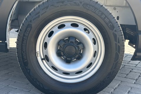 Ford Transit 350 Drw L2 165ps Single Cab Tipper - Rear Camera 30