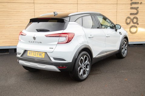Renault Captur TECHNO E-TECH 2