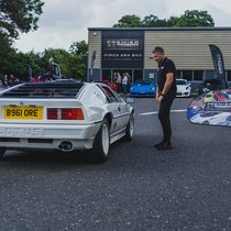 FOURMARKS SUPERCAR CLUB JOINS US FOR OUR ‘PIZZA & PERONI’ THEMED EVENING. 