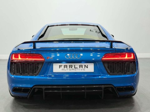 Audi R8 5.2 FSI V10 Plus Coupe 2dr Petrol S Tronic quattro Euro 6 (s/s) (610 ps) 31