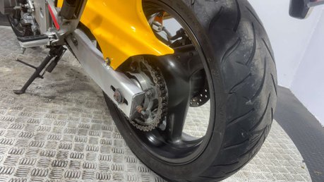 Honda CB 2001 1 OWNER 24K RUNNING PROJECT BIKE SPARES OR REPAIR 600CC 13