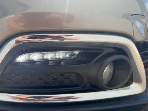 Renault Captur 1.5 dCi ENERGY Dynamique MediaNav Euro 5 (s/s) 5dr 39