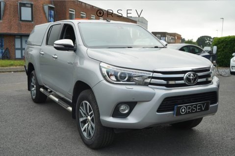 Toyota Hilux INVINCIBLE 4WD D-4D DCB FSH Fresh MOT Recent New Rear Tyres Tow Bar 1 Owner 