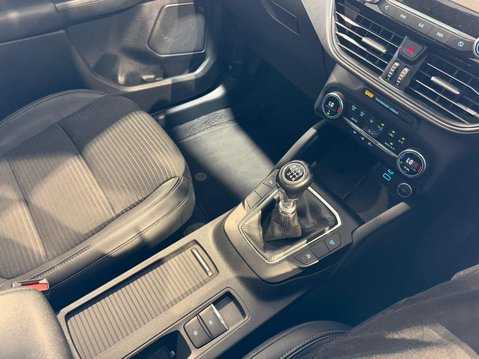 Ford Kuga 1.5T EcoBoost Titanium 2WD Euro 6 (s/s) 5dr 18