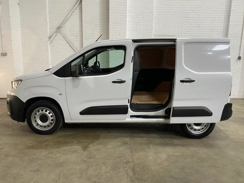 Peugeot Partner BLUEHDI PROFESSIONAL PREMIUM PLUS L1 11