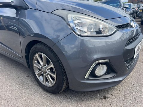 Hyundai i10 1.2 Premium Euro 5 5dr 12