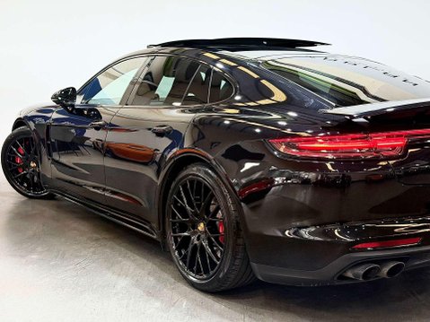 Porsche Panamera 4.0T V8 Turbo Saloon 5dr Petrol PDK 4WD Euro 6 (s/s) (550 ps) 17