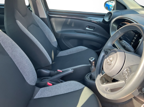 Toyota Aygo X 1.0 VVT-i Pure 5dr 11