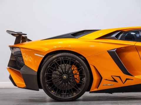 Lamborghini Aventador 6.5 V12 LP 750-4 Superveloce Coupe 2dr Petrol ISR 4WD Euro 6 (750 bhp) 22