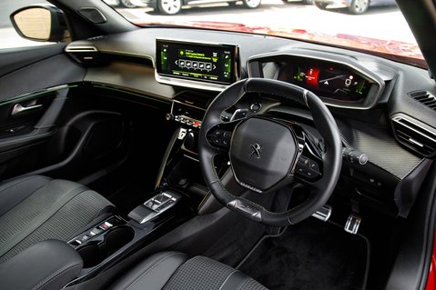 Peugeot 2008 PURETECH S/S GT 4