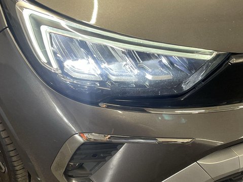Vauxhall Crossland 1.2 Turbo Ultimate Nav SUV 5dr Petrol Manual Euro 6 (s/s) (130 ps) 2 Owners 22