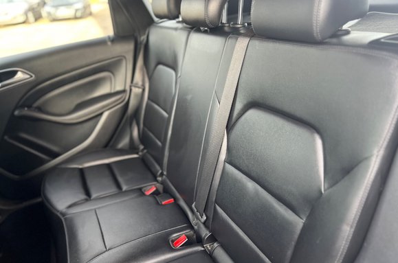 Mercedes-Benz B Class B180 1.8 CDI BLUEEFFICIENCY SPORT AUTO 30