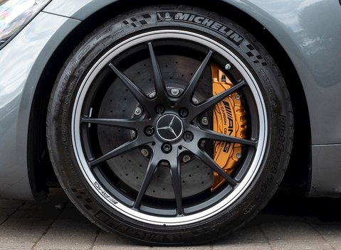 Mercedes-Benz Amg GT GT R 10