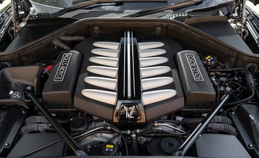 Rolls-Royce Dawn 31
