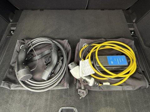 Land Rover Discovery Sport 1.5 P300e 12.2kWh R-Dynamic SE SUV 5dr Petrol Plug-in Hybrid Auto 4WD Euro 21