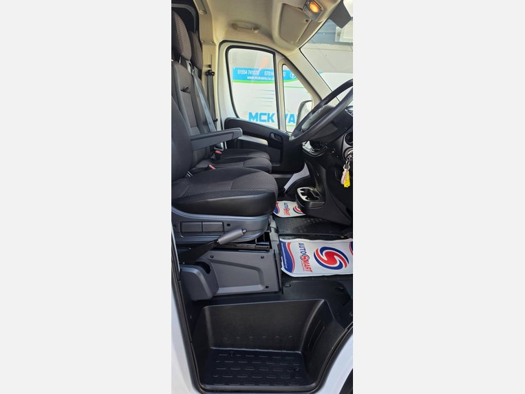 Citroen Relay ENTERPRISE EDITION L4 H2 XLWB 9 SEATER 2.2 HDI 140ps EU6 — thumbnail 38 of 51
