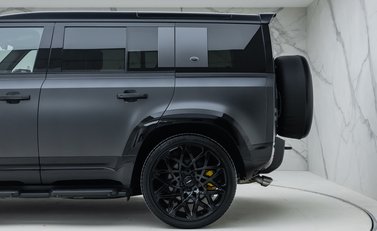 Land Rover Defender 110 V8 Carpathian Edition OVERFINCH 46