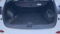 Hyundai TUCSON 1.7 CRDi Blue Drive Premium SE SUV 5dr Diesel DCT Euro 6 (s/s) (141 ps) 13