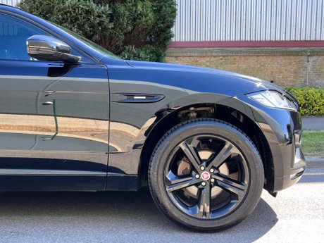 Jaguar F-Pace 2.0 D180 R-Sport Auto AWD Euro 6 (s/s) 5dr 52