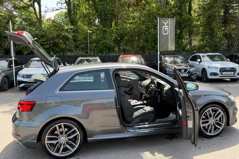 Audi S3 QUATTRO 3 DOOR - APPLE CAR PLAY - VIRTUAL COCKPIT -2 OWNERS -FULL SERVICE H 20