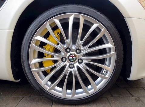 Alfa Romeo 8C Spider 17